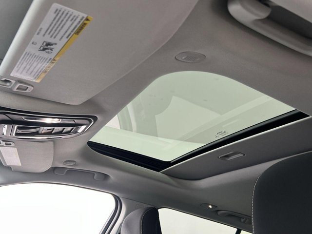 Vehicle image 19 of 28