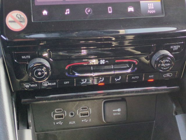 Vehicle image 26 of 33