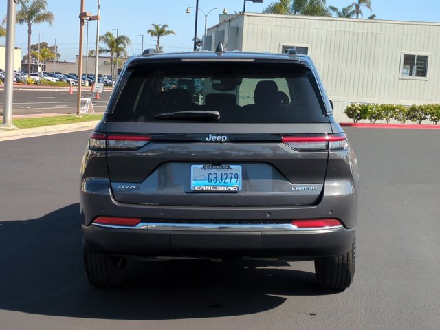 Vehicle image 6 of 33