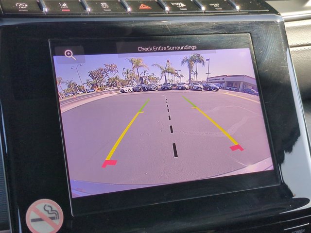 Vehicle image 22 of 33