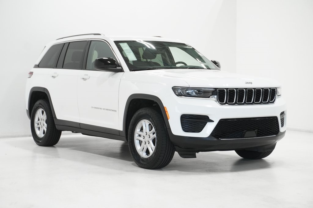 Vehicle image 4 of 26