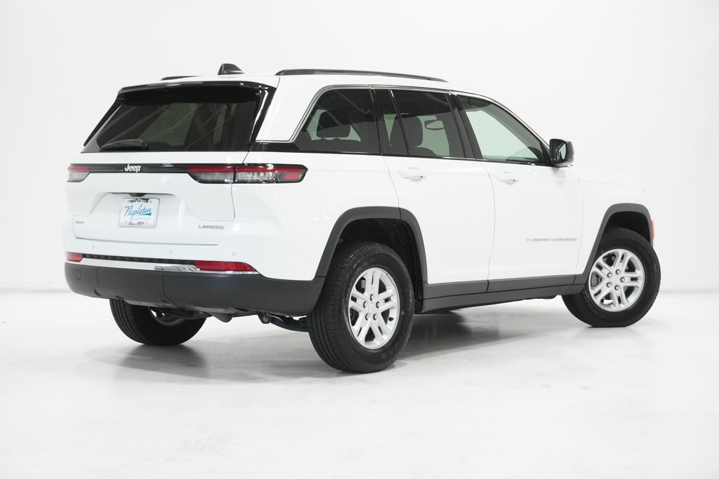 Vehicle image 5 of 26