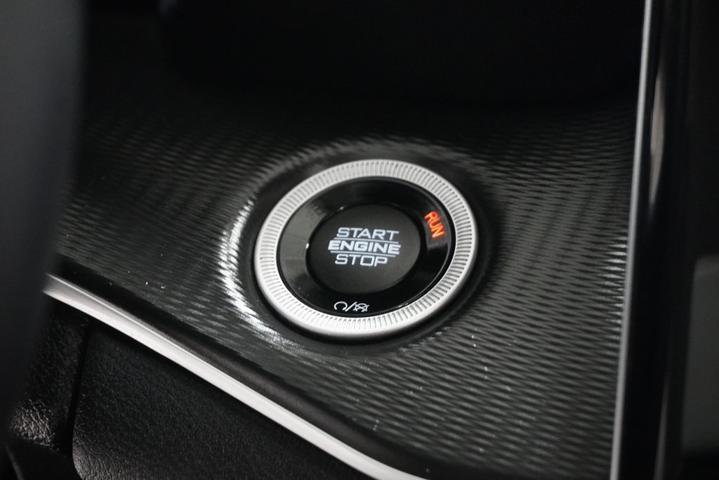 Vehicle image 17 of 26