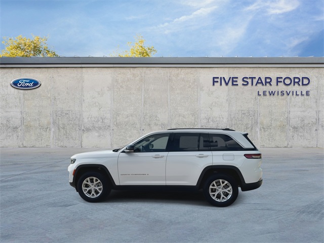 Vehicle image 9 of 25