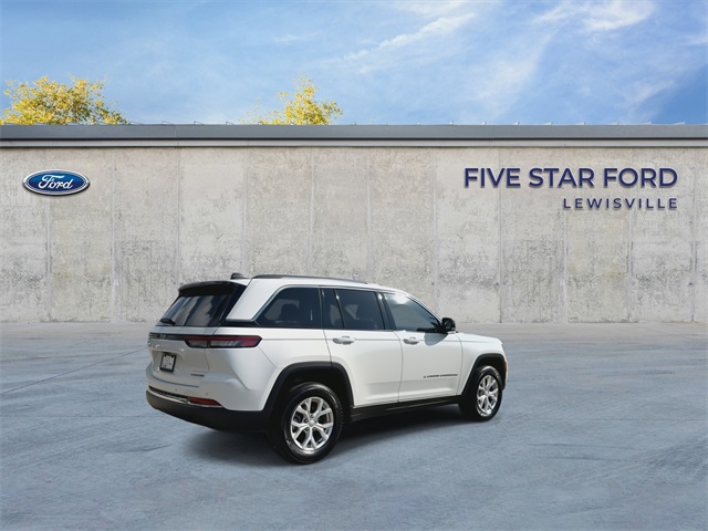 Vehicle image 6 of 25