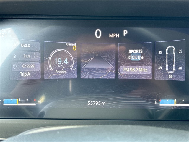 Vehicle image 15 of 25