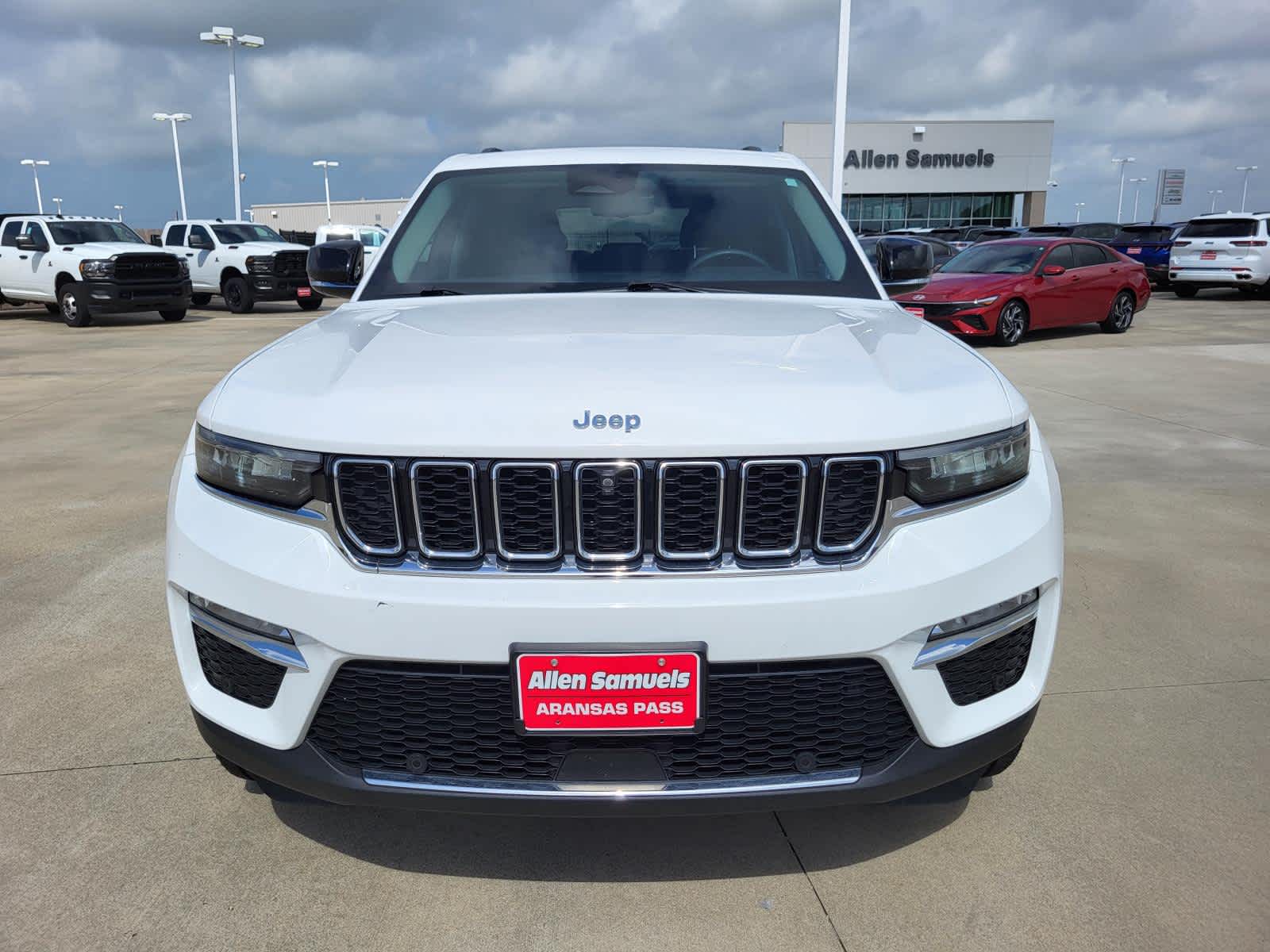 Vehicle image 2 of 28