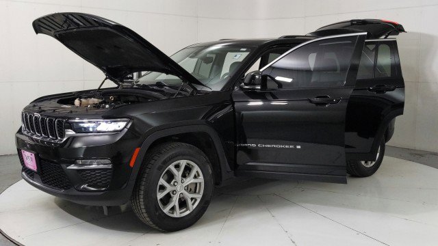 Vehicle image 2 of 34