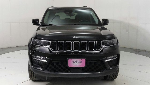 Vehicle image 3 of 34