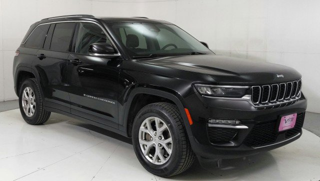Vehicle image 4 of 34