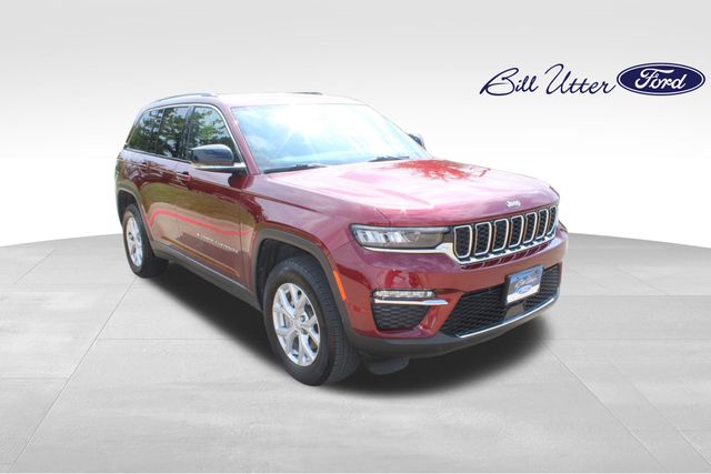 Vehicle image 3 of 24