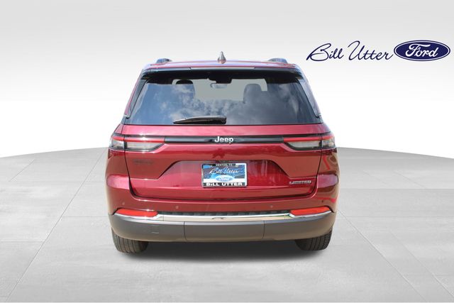 Vehicle image 6 of 24