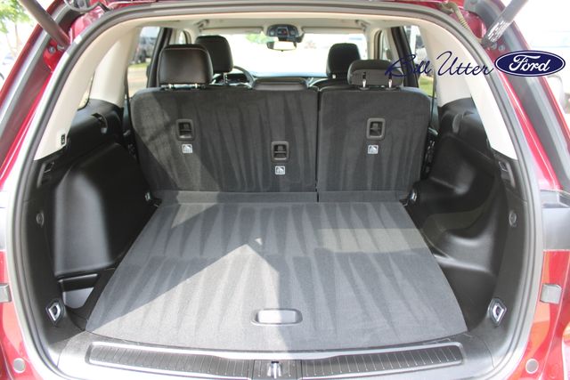 Vehicle image 11 of 24