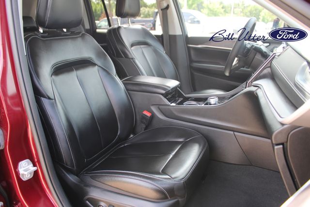 Vehicle image 12 of 24
