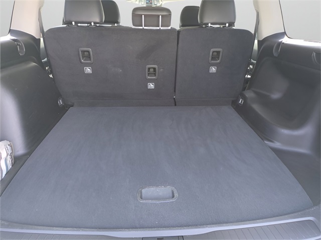 Vehicle image 11 of 41