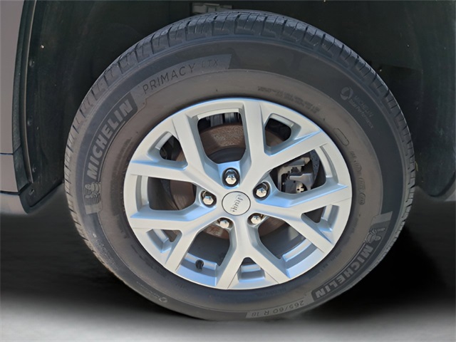 Vehicle image 12 of 41