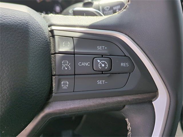 Vehicle image 29 of 41