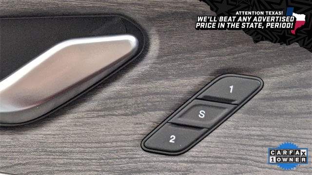 Vehicle image 17 of 26
