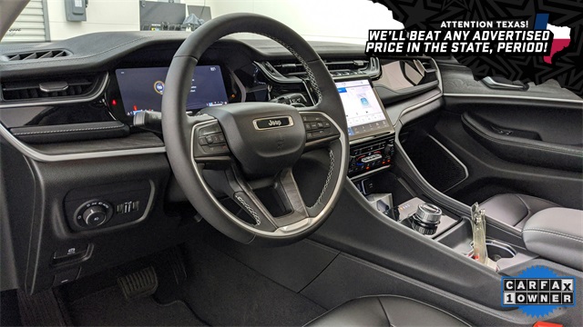 Vehicle image 10 of 26