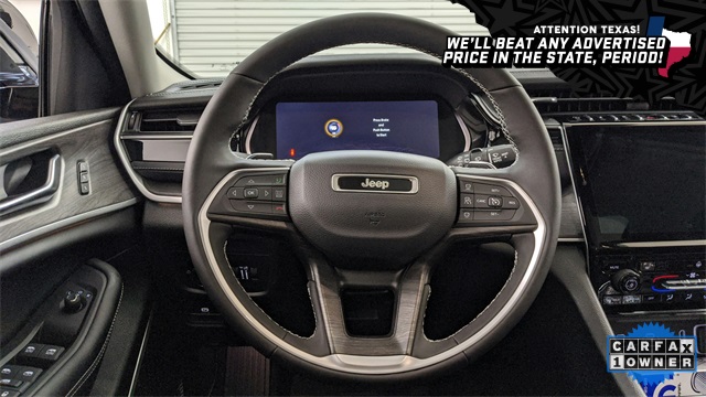 Vehicle image 24 of 26