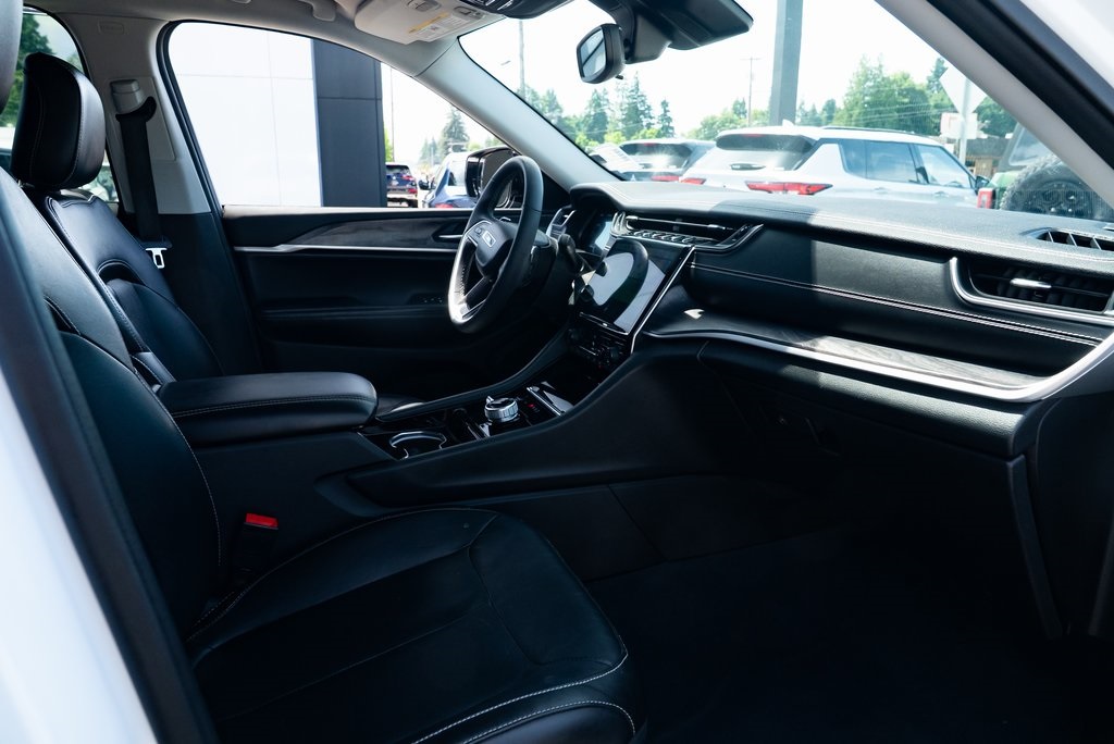 Vehicle image 28 of 28