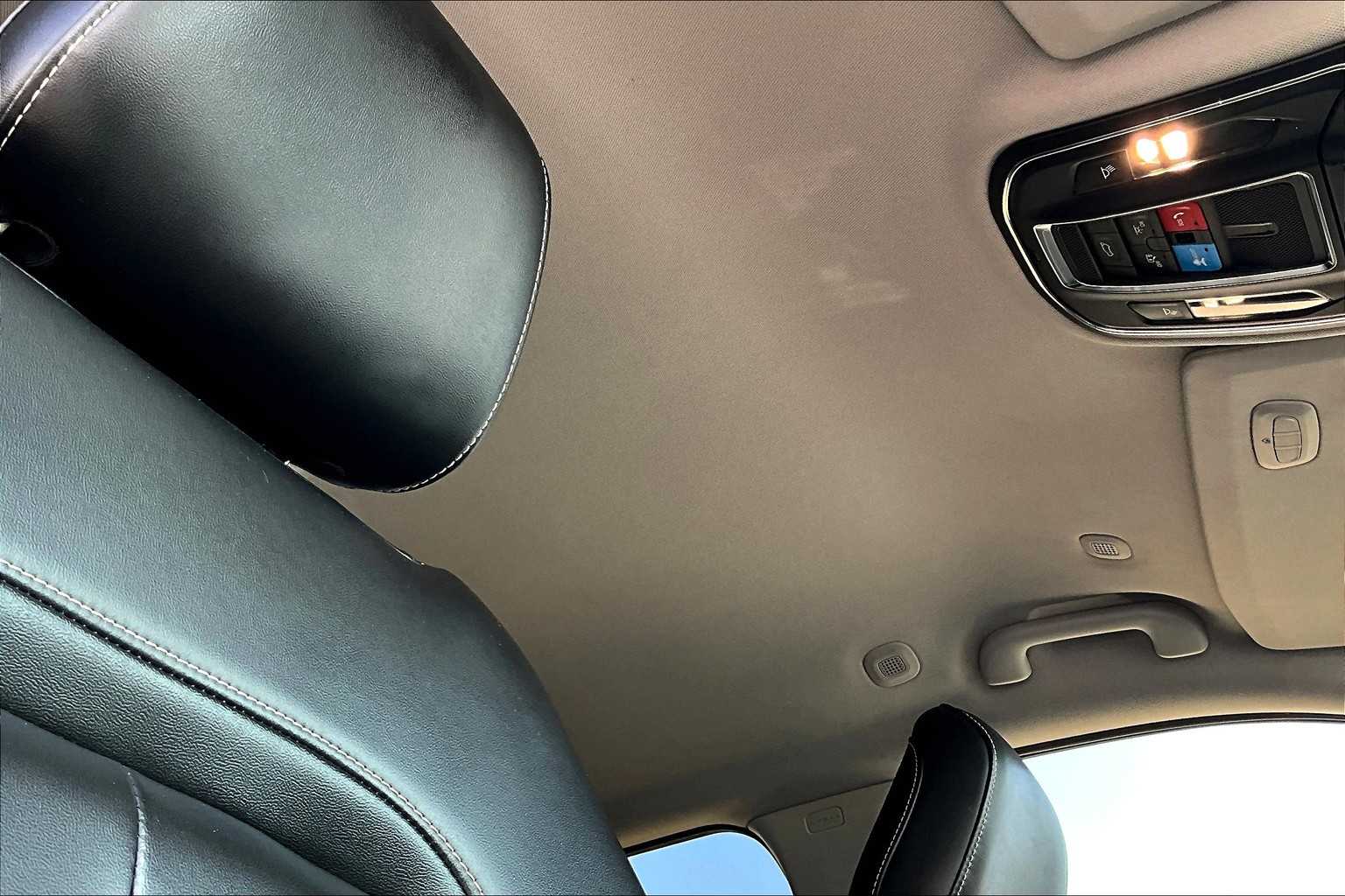 Vehicle image 13 of 33