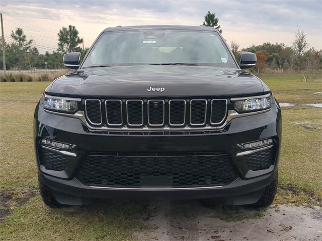 Vehicle image 2 of 29