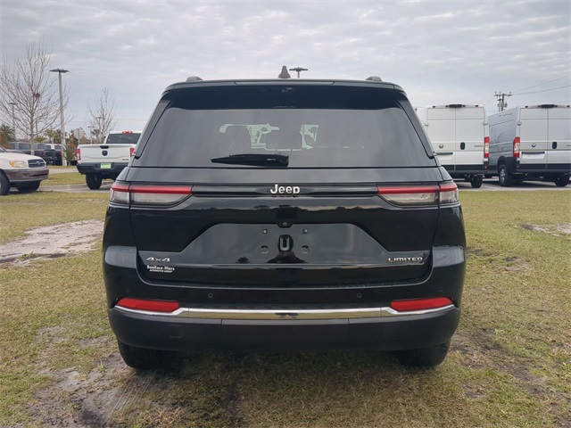 Vehicle image 7 of 29