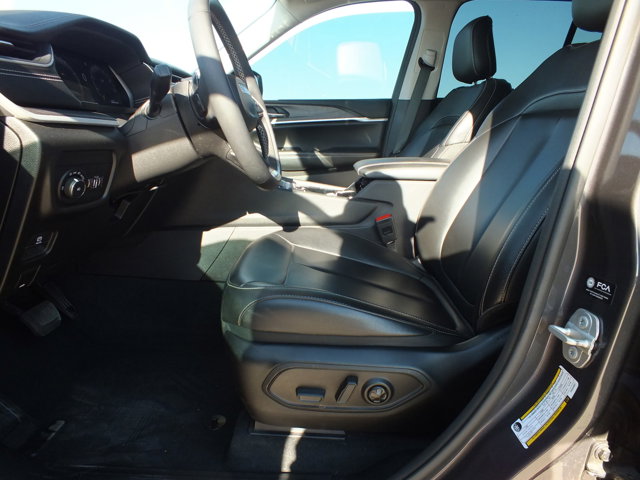Vehicle image 13 of 20