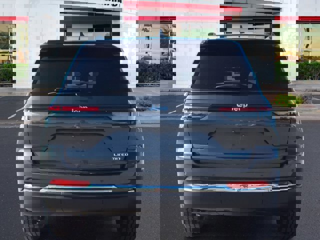 Vehicle image 5 of 20