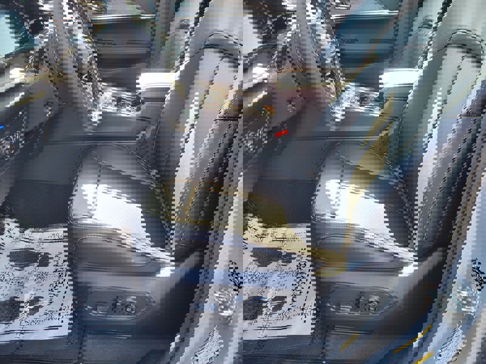 Vehicle image 4 of 6