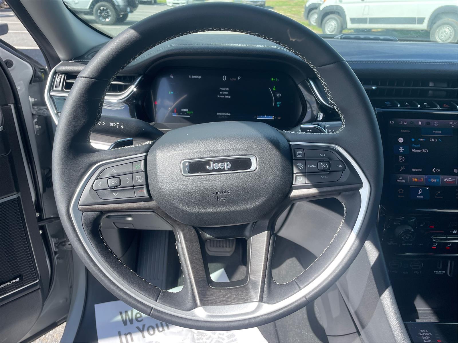 Vehicle image 16 of 22