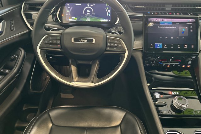 Vehicle image 14 of 29