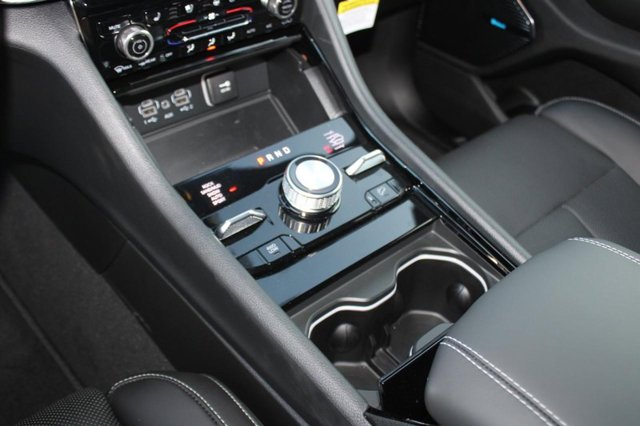 Vehicle image 29 of 36