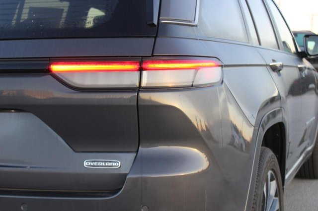 Vehicle image 5 of 36