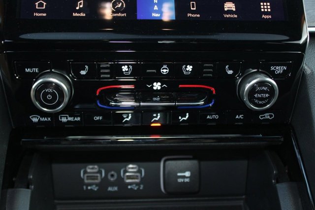 Vehicle image 28 of 36