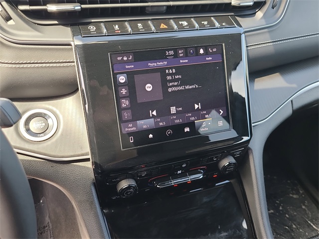 Vehicle image 24 of 36