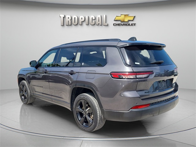 Vehicle image 7 of 36