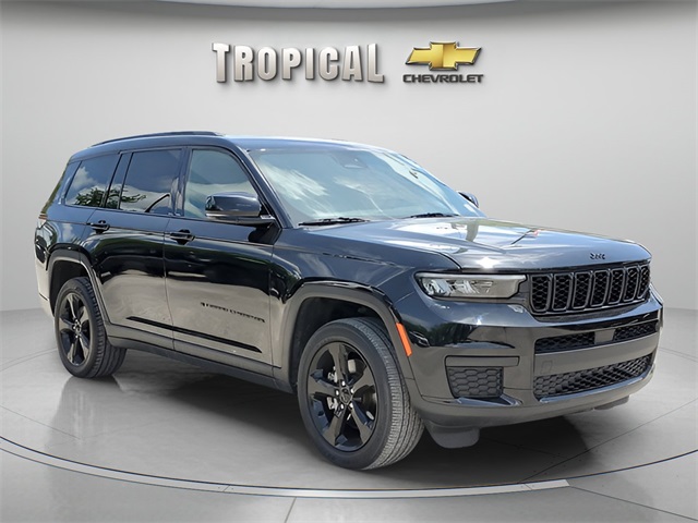 Vehicle image 3 of 31