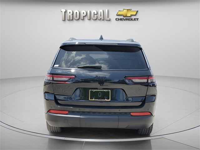 Vehicle image 6 of 31