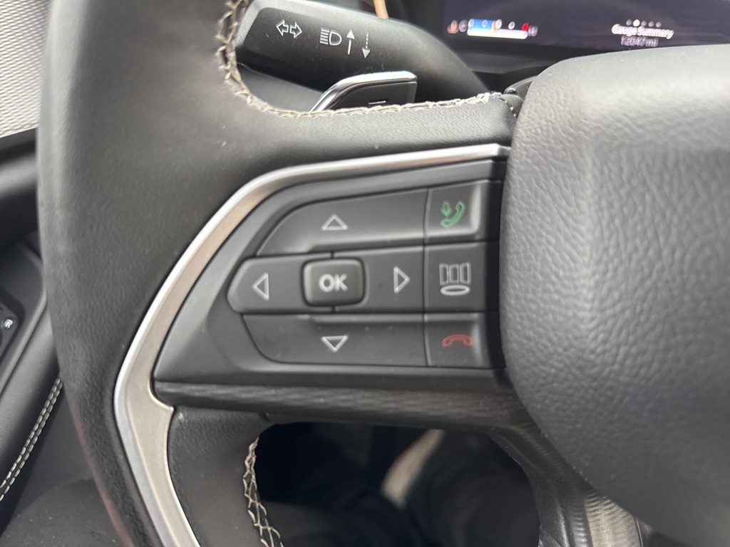 Vehicle image 18 of 30
