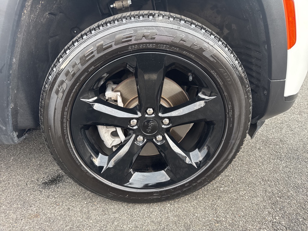 Vehicle image 7 of 30