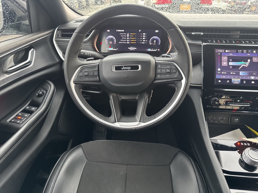 Vehicle image 11 of 30
