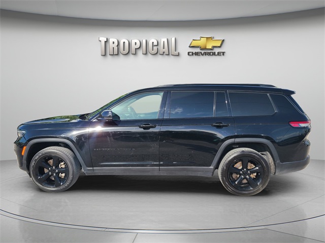 Vehicle image 8 of 35