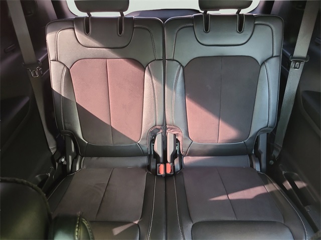Vehicle image 16 of 35