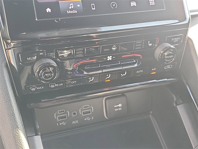 Vehicle image 24 of 35