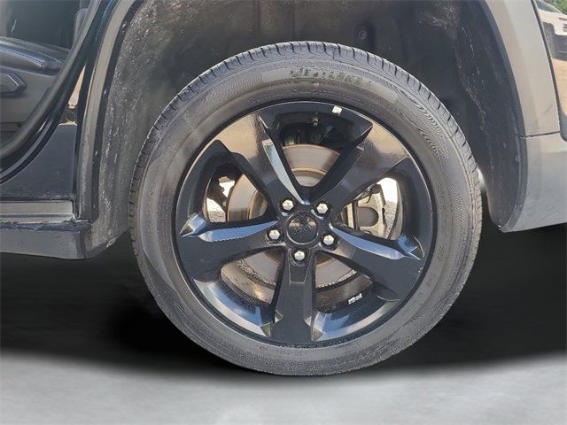 Vehicle image 9 of 35
