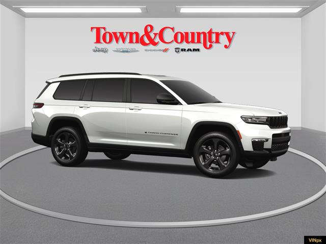 2023 Jeep Grand Cherokee L Limited Image 4 of 24