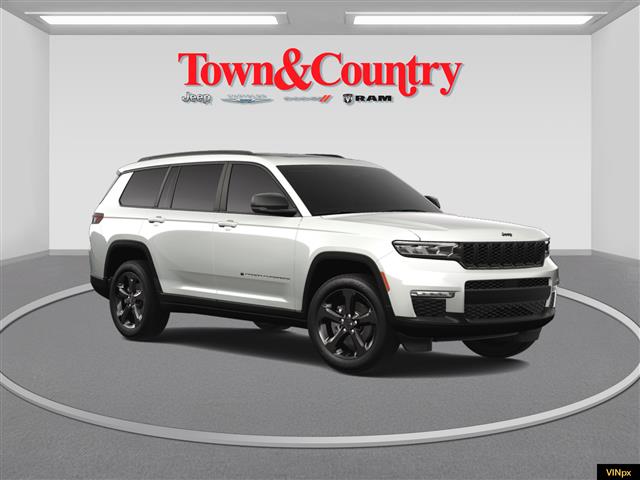 2023 Jeep Grand Cherokee L Limited Image 5 of 24