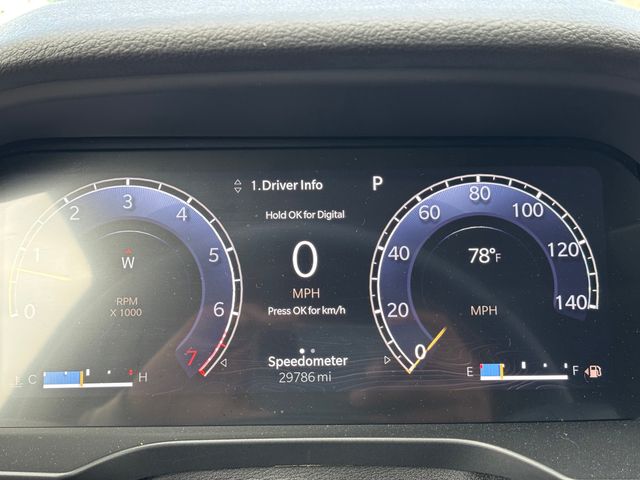 Vehicle image 12 of 18